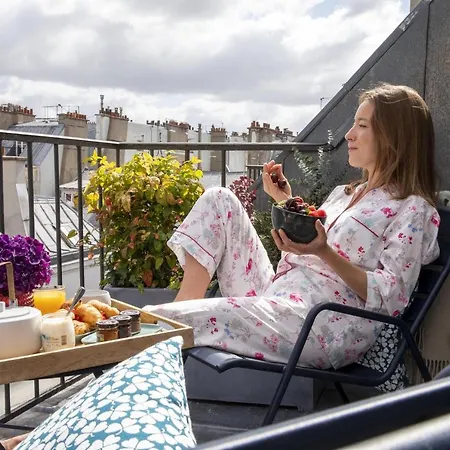 호텔 레 마탱 드 파리&스파 4*