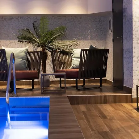 호텔 레 마탱 드 파리&스파