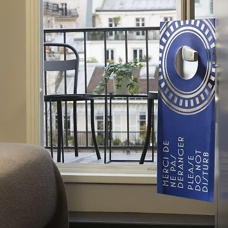 레 마탱 드 파리&스파 4* 파리