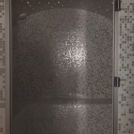 호텔 레 마탱 드 파리&스파