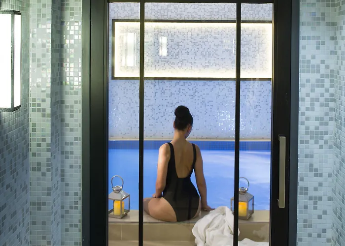 Les Matins De & Szálloda 4*