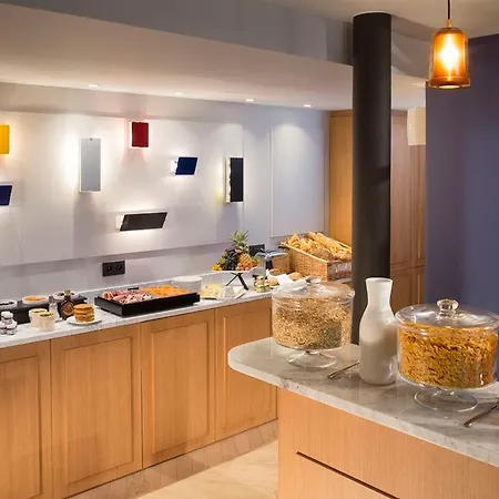 Les Matins De Paris&spa Hotel