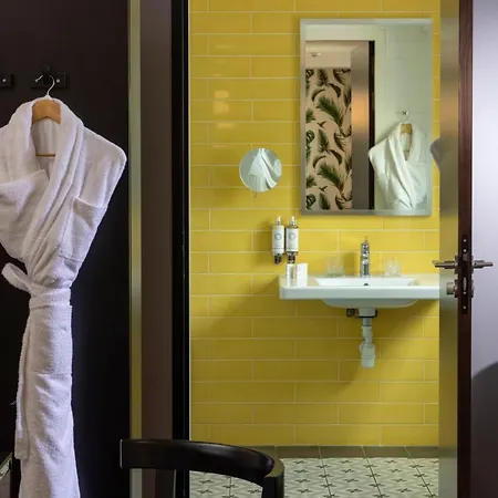 Hotell Les Matins De & 4*