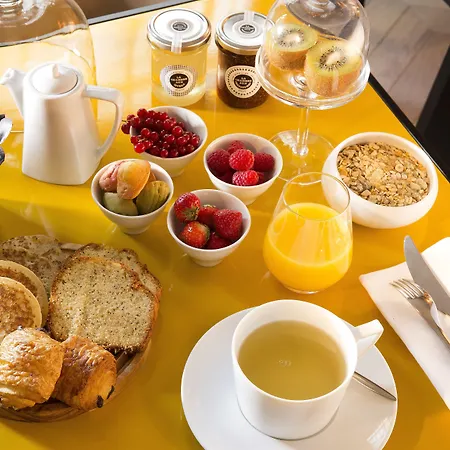 Les Matins De & Otel 4*