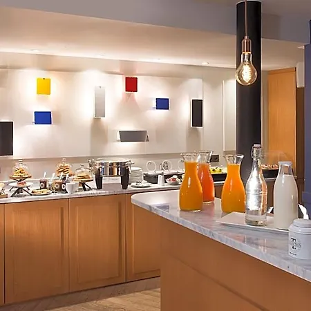 Hotel Les Matins De & 4*