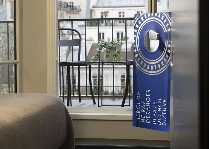 Les Matins De & 4* París