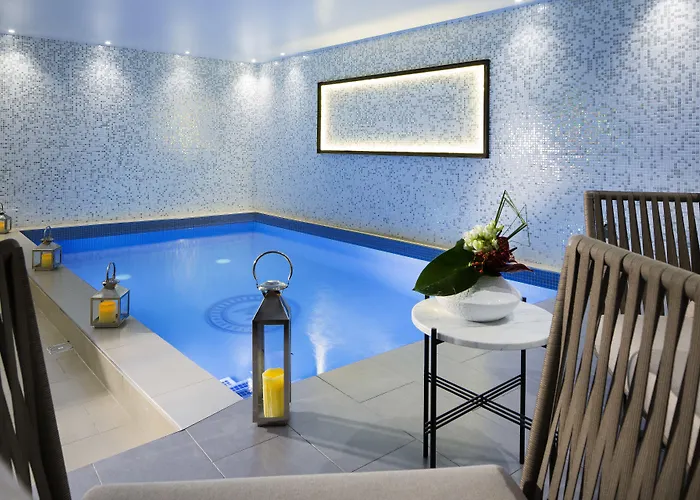 Les Matins De Paris&spa Hotel