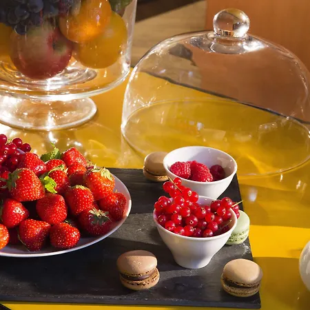 Les Matins De & פריז